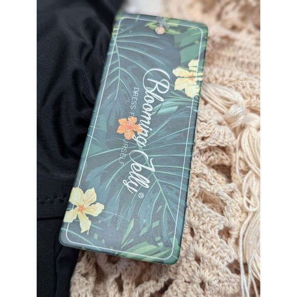 🖤 Blooming Jelly Women’s One Shoulder Mesh One-Piece Swimsuit Size Small (NWT) - Picture 7 of 9